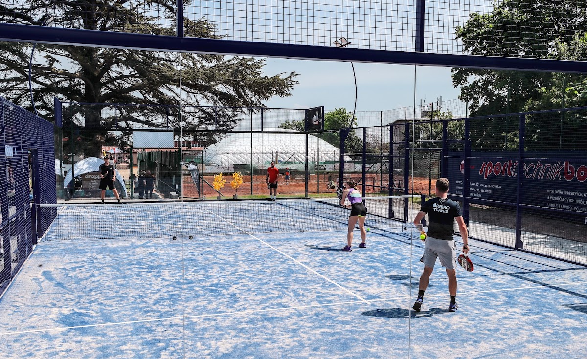 Padel Club Spoje - Praha 3